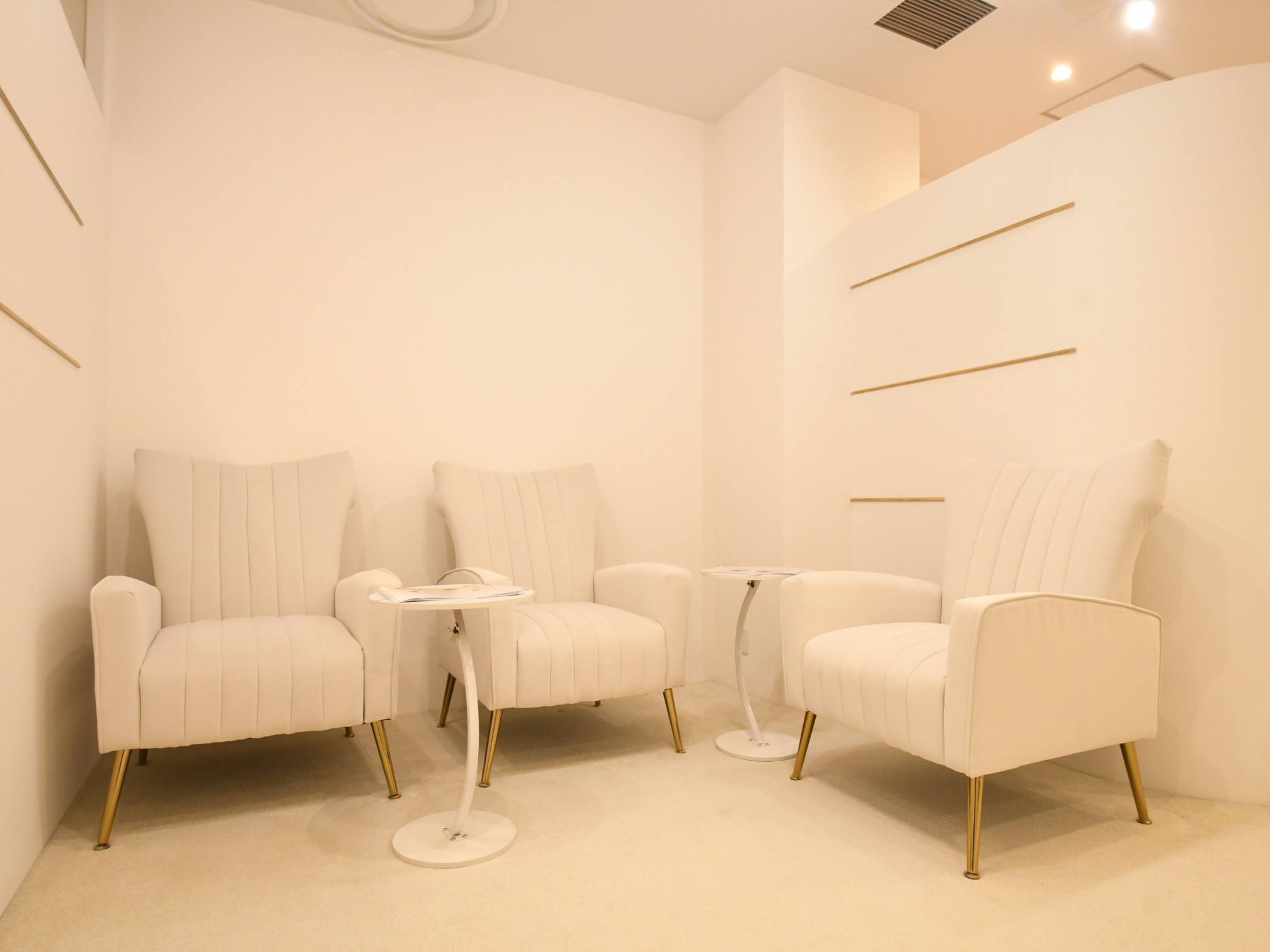 Re肌 待合スペース